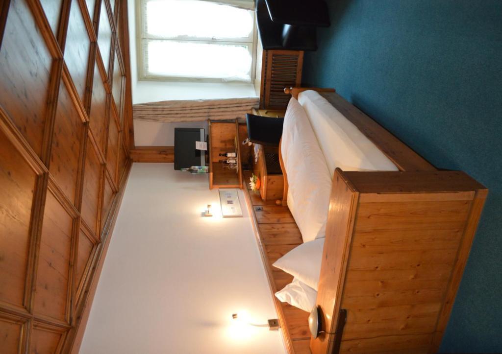 Hotel Zum Kreuz 阿劳 客房 照片