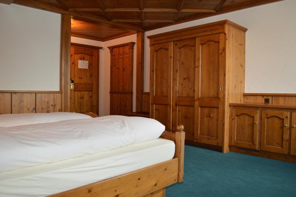 Hotel Zum Kreuz 阿劳 客房 照片